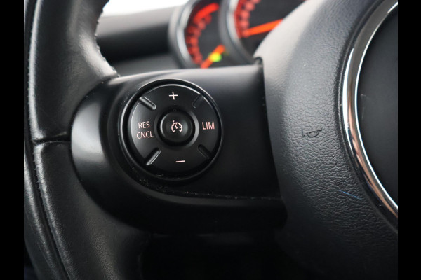 MINI 5-deurs 1.5 COOPER 136 PK 5-DEURS BRITISH RACING GREEN + CARBON BLACK LEDER SPORTINTERIEUR