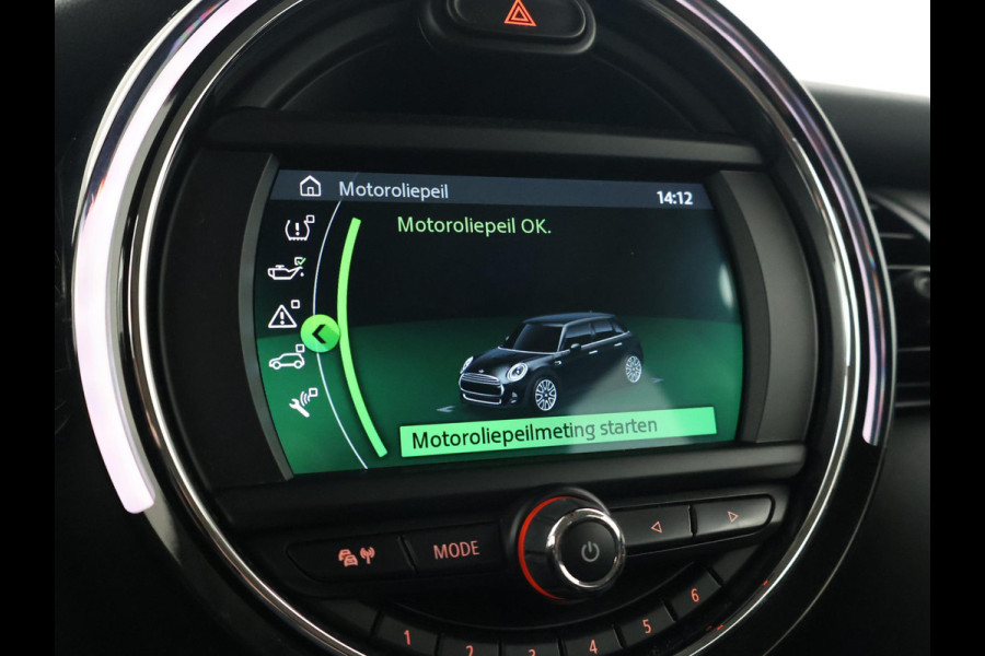 MINI 5-deurs 1.5 COOPER 136 PK 5-DEURS BRITISH RACING GREEN + CARBON BLACK LEDER SPORTINTERIEUR