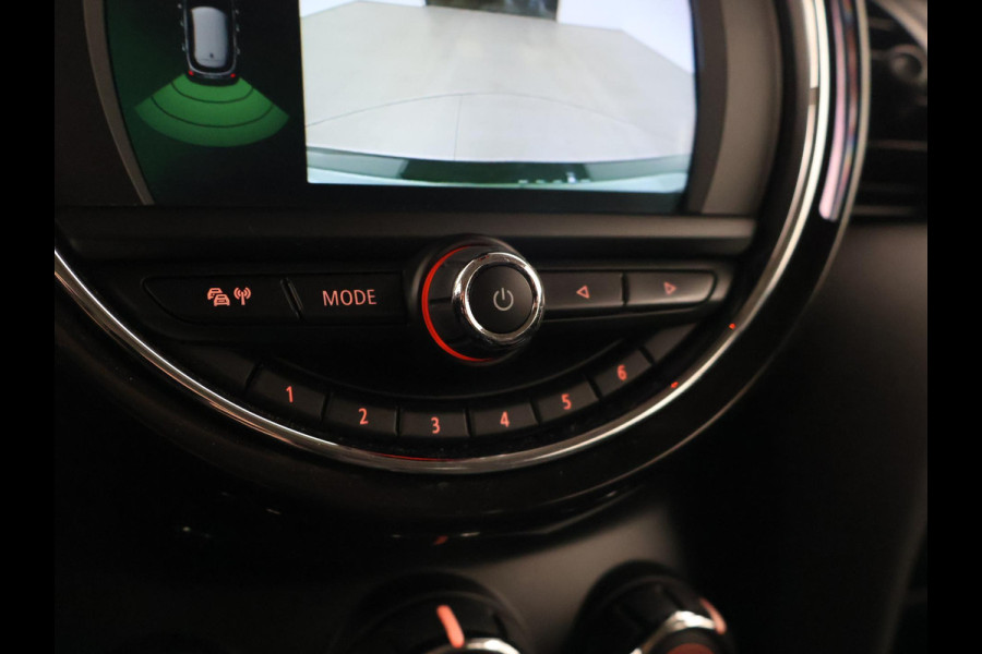 MINI 5-deurs 1.5 COOPER 136 PK 5-DEURS BRITISH RACING GREEN + CARBON BLACK LEDER SPORTINTERIEUR