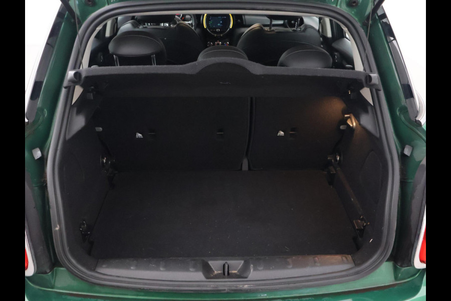 MINI 5-deurs 1.5 COOPER 136 PK 5-DEURS BRITISH RACING GREEN + CARBON BLACK LEDER SPORTINTERIEUR