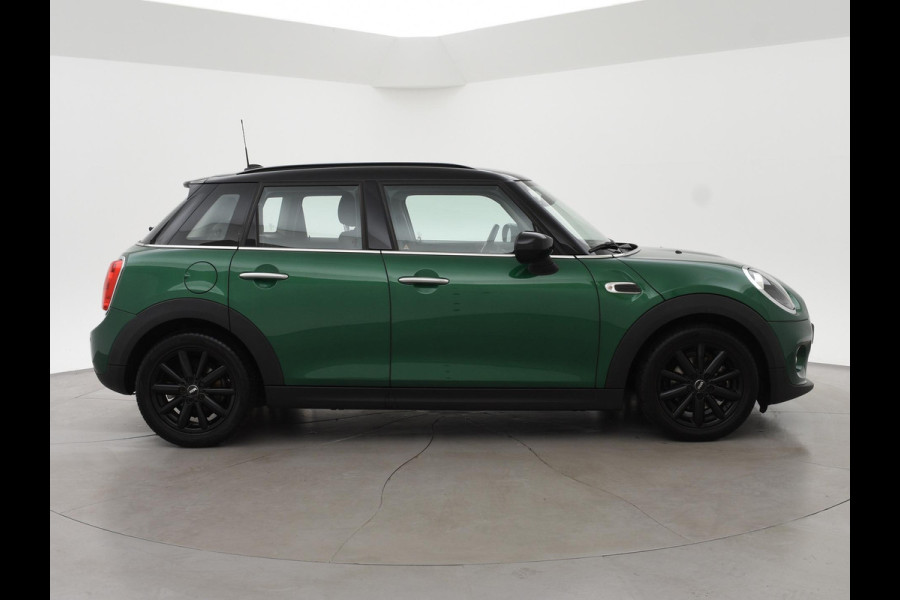 MINI 5-deurs 1.5 COOPER 136 PK 5-DEURS BRITISH RACING GREEN + CARBON BLACK LEDER SPORTINTERIEUR