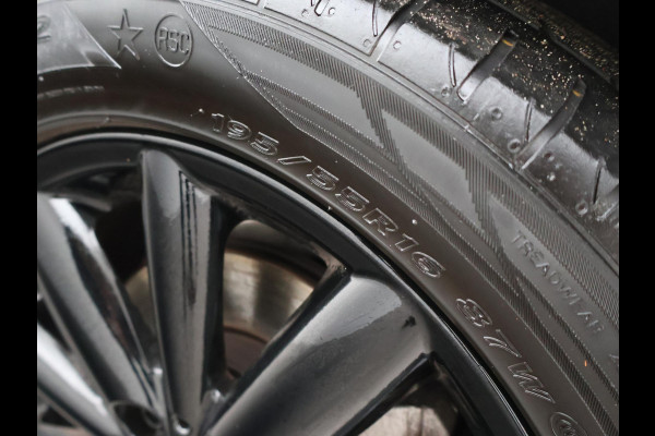 MINI 5-deurs 1.5 COOPER 136 PK 5-DEURS BRITISH RACING GREEN + CARBON BLACK LEDER SPORTINTERIEUR