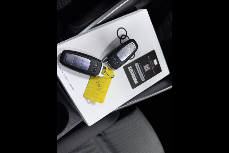 Audi A3 Sportback 45 TFSI e S edition Competition NAVI/STOEL-M/DAB/CARPLAY/ADAPT-CRUISE/V-COCKPIT///