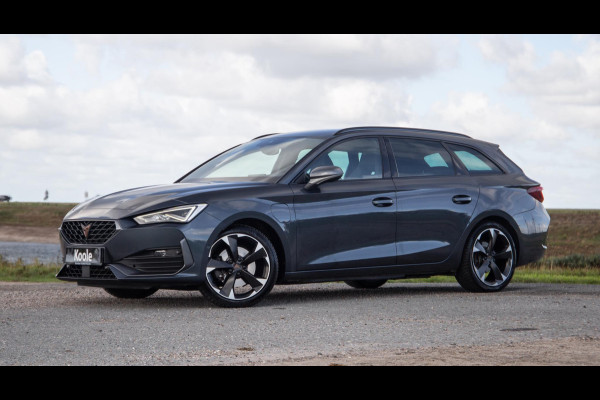 CUPRA Leon 1.4i Plug-In Hybrid SPORTSTOURER / CARPLAY / CAMERA / KUIP STOELEN / PERFECT ONDERHOUDEN