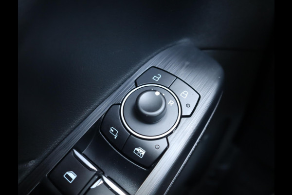 Ford Kuga 2.5 PHEV ST-Line X | ACC | Stoel en stuurverwarming | Camera | HUD