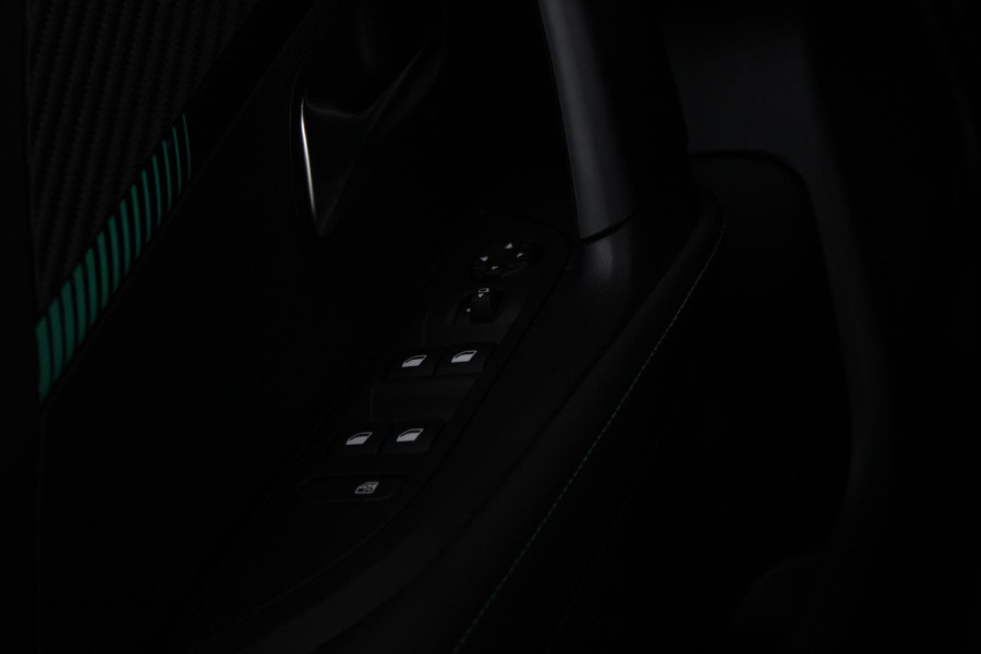 Peugeot 2008 1.2 130PK AUTOMAAT ALLURE PACK | TREKHAAK | ADAPTIVE CRUISE CONTROL | 3-D INSTRUMENTENPANEEL | NAVIGATIE | APPLE CARPLAY/ANDROID AUTO | LED KOPLAMPEN | CLIMATE CONTROL | 17" LICHTMETALEN VELGEN | ACHTERUITRIJ CAMERA | PARKEERSENSOREN | DAB+ RADIO | GETINTE RUITEN |