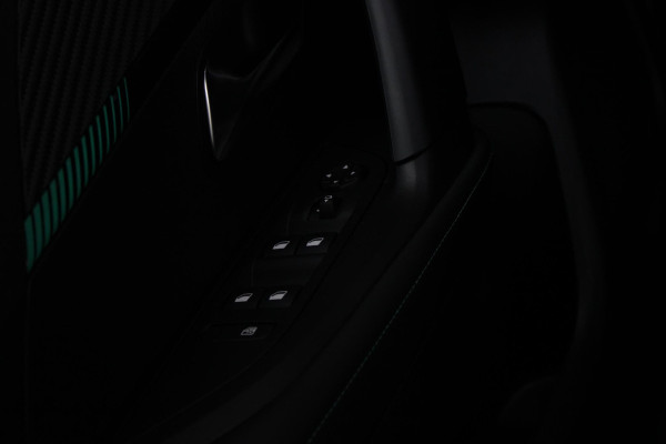 Peugeot 2008 1.2 130PK AUTOMAAT ALLURE PACK | TREKHAAK | ADAPTIVE CRUISE CONTROL | 3-D INSTRUMENTENPANEEL | NAVIGATIE | APPLE CARPLAY/ANDROID AUTO | LED KOPLAMPEN | CLIMATE CONTROL | 17" LICHTMETALEN VELGEN | ACHTERUITRIJ CAMERA | PARKEERSENSOREN | DAB+ RADIO | GETINTE RUITEN |
