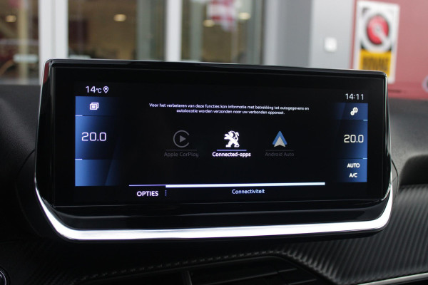 Peugeot 2008 1.2 130PK AUTOMAAT ALLURE PACK | TREKHAAK | ADAPTIVE CRUISE CONTROL | 3-D INSTRUMENTENPANEEL | NAVIGATIE | APPLE CARPLAY/ANDROID AUTO | LED KOPLAMPEN | CLIMATE CONTROL | 17" LICHTMETALEN VELGEN | ACHTERUITRIJ CAMERA | PARKEERSENSOREN | DAB+ RADIO | GETINTE RUITEN |