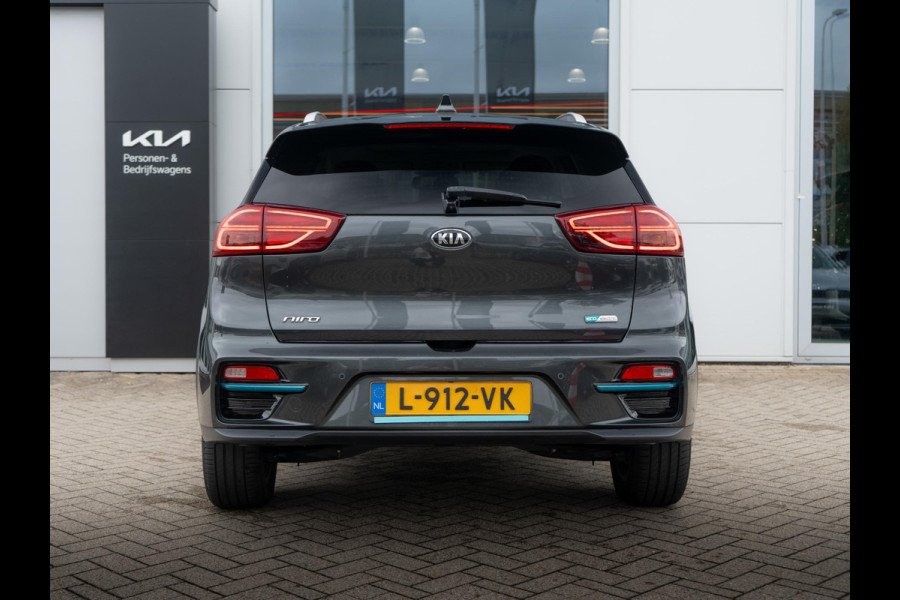 Kia e-Niro DynamicPlusLine 64 kWh SOH 98 % |Stoel en stuurverwarming | Schuif/-kanteldak | Achteruitrijcamera | Navigatie | Carplay | PDC voor & achter | Achteruitrijcamera