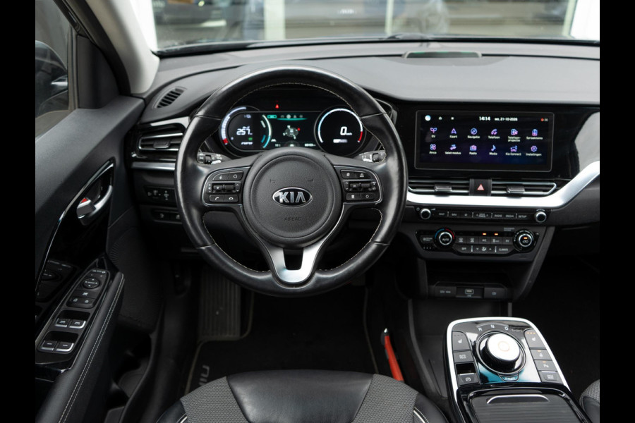 Kia e-Niro DynamicPlusLine 64 kWh SOH 98 % |Stoel en stuurverwarming | Schuif/-kanteldak | Achteruitrijcamera | Navigatie | Carplay | PDC voor & achter | Achteruitrijcamera