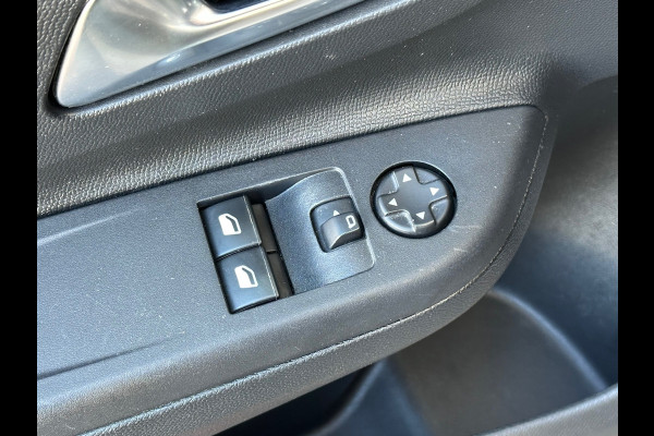 Opel Corsa 1.2 Edition 5 Deurs Navi Airco Carplay PDC