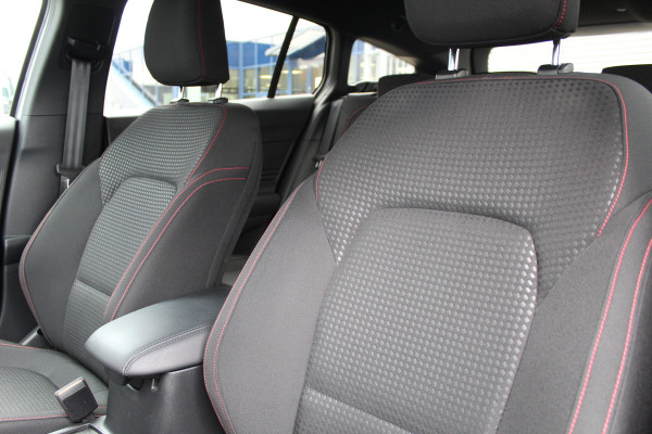 Ford FOCUS Wagon 1.0 EcoBoost Hybrid ST Line X | Trekhaak | BLIS | Winterpack | Adaptieve cruise
