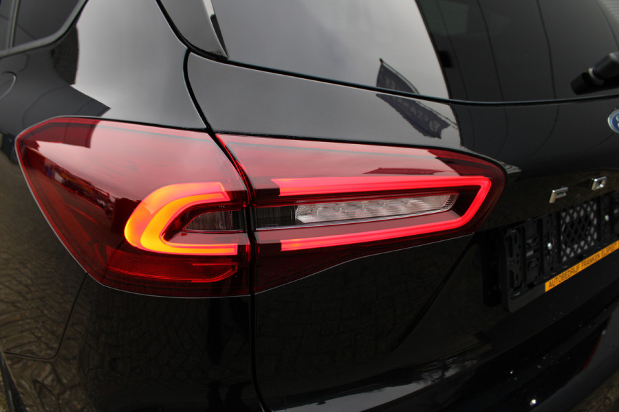 Ford FOCUS Wagon 1.0 EcoBoost Hybrid ST Line X | Trekhaak | BLIS | Winterpack | Adaptieve cruise