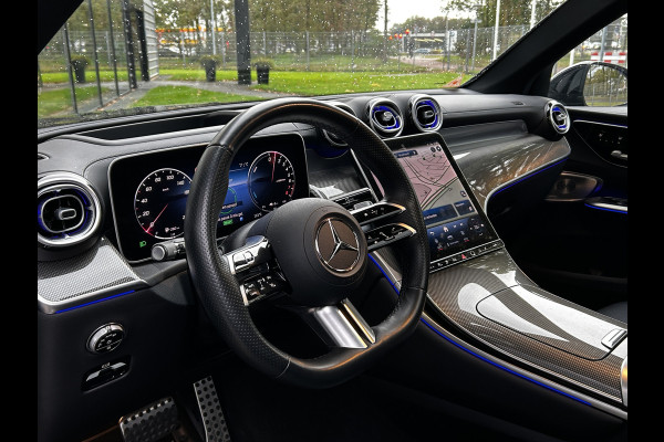 Mercedes-Benz GLC 400 AMG // Luchtvering // Multi Contour Stoelen // Achteras Besturing // Panoramadak // Burmester // Stoelventilatie // Headup /