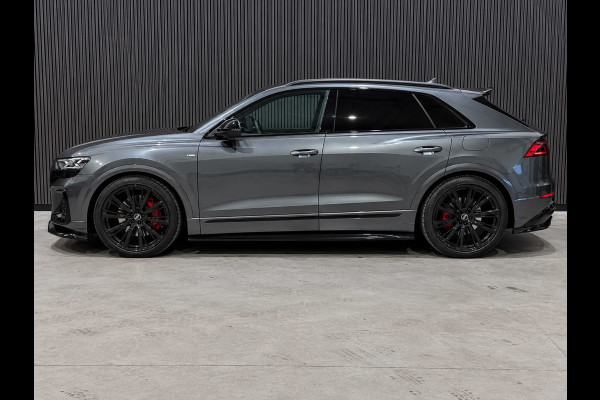 Audi Q8 60 TFSIe Quattro S Competition / 4WD Besturing / Pano / RS Zetel / Softclose / Alcantara hemel / Trekhaak /