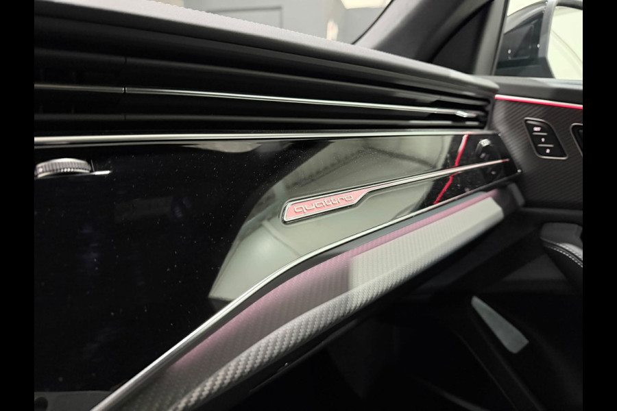 Audi Q8 60 TFSIe Quattro S Competition / 4WD Besturing / Pano / RS Zetel / Softclose / Alcantara hemel / Trekhaak /