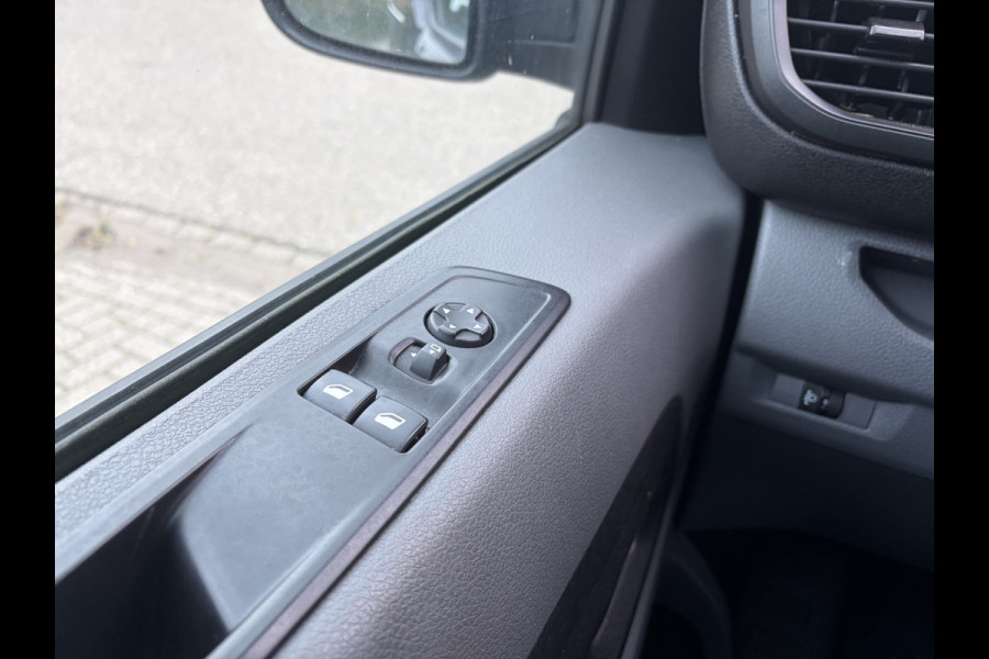 Citroën Jumpy L2 2.0 BlueHDI 180PK Automaat M Club ✓ 3-zits ✓ navigatie ✓ climate control