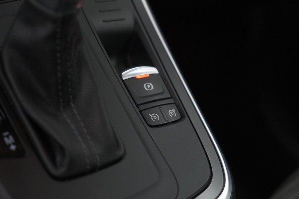 Renault Grand Scénic 1.3 Intens TCe 140 EDC | 7 Zitplaatsen | Apple Carplay | Camera | Parkeersensoren voor + achter