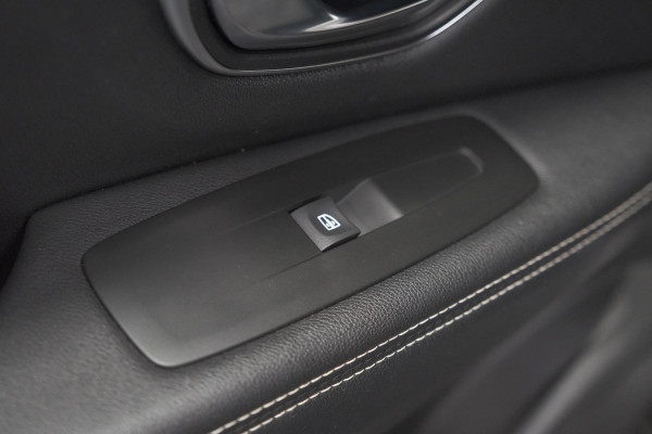 Renault Grand Scénic 1.3 Intens TCe 140 EDC | 7 Zitplaatsen | Apple Carplay | Camera | Parkeersensoren voor + achter