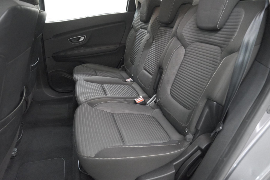 Renault Grand Scénic 1.3 Intens TCe 140 EDC | 7 Zitplaatsen | Apple Carplay | Camera | Parkeersensoren voor + achter