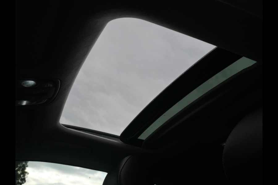 Kia e-Niro DynamicPlusLine 64 kWh | Navi | Carplay | Stoel/stuurverwarming | Adaptief | Camera | Schuif/kanteldak |