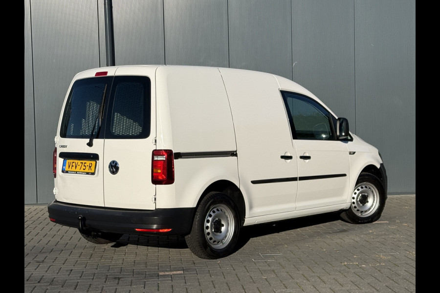 Volkswagen Caddy 2.0 TDI / L1H1 / TREKHAAK / AIRCO / CRUISE / NAVI / CARPLAY / DAB+ / ORIG. NL