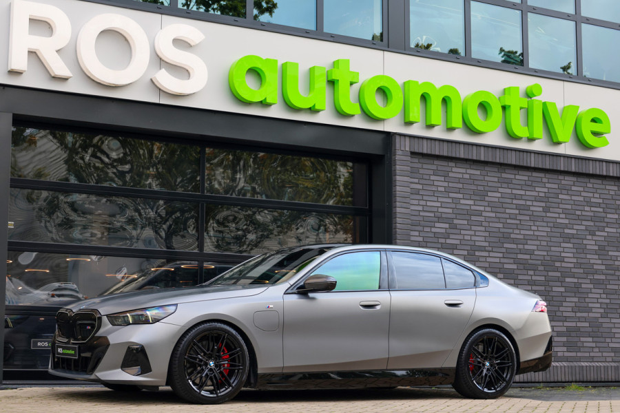 BMW 5 Serie 550e xDrive | BTW! | FULL OPTION! | PANO | B&W | M-SPORT PRO | CARBON | STOELVENTILATIE |