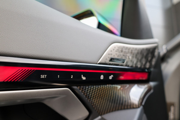 BMW 5 Serie 550e xDrive | BTW! | FULL OPTION! | PANO | B&W | M-SPORT PRO | CARBON | STOELVENTILATIE |