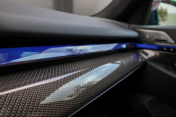 BMW 5 Serie 550e xDrive | BTW! | FULL OPTION! | PANO | B&W | M-SPORT PRO | CARBON | STOELVENTILATIE |