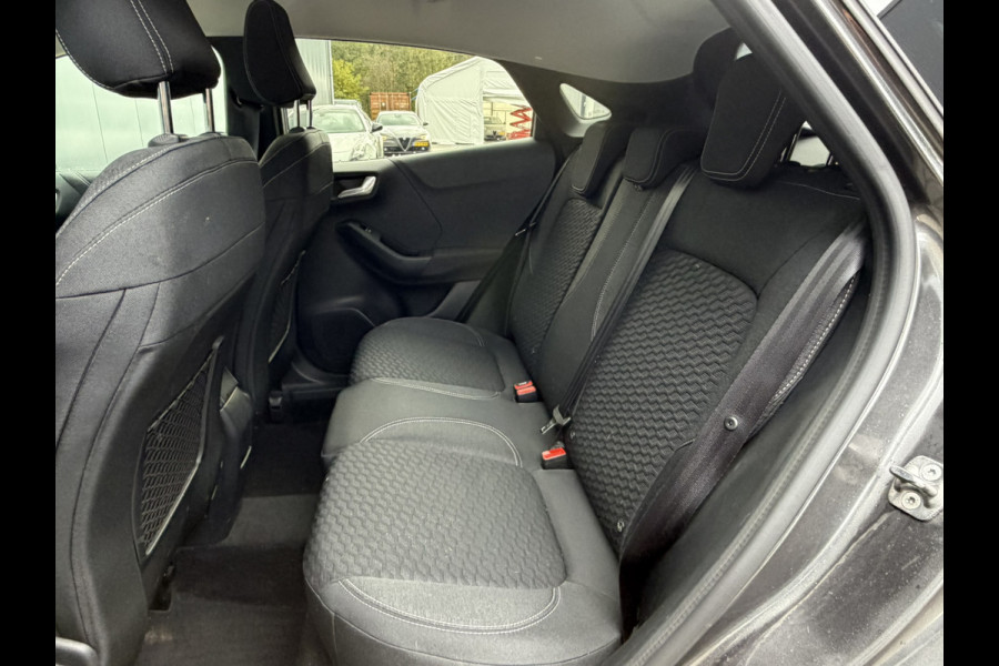 Ford Puma 1.0 EcoBoost Hybrid Titanium | Winterpack | Trekhaak | Navigatie | PDC | Meer foto's volgen