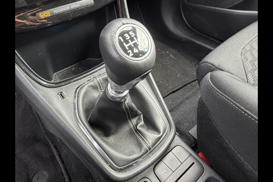 Ford Puma 1.0 EcoBoost Hybrid Titanium | Winterpack | Trekhaak | Navigatie | PDC | Meer foto's volgen