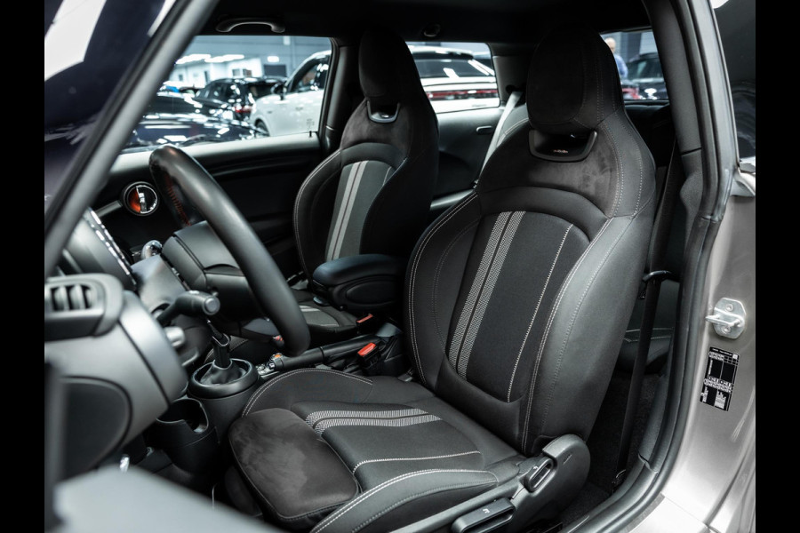 MINI 3-deurs 1.5 Cooper Mooie Mini met JCW interieur