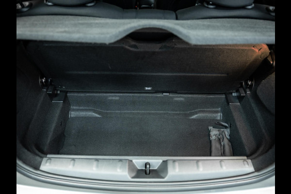 MINI 3-deurs 1.5 Cooper Mooie Mini met JCW interieur