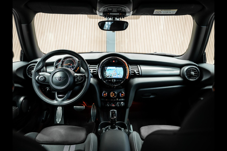 MINI 3-deurs 1.5 Cooper Mooie Mini met JCW interieur