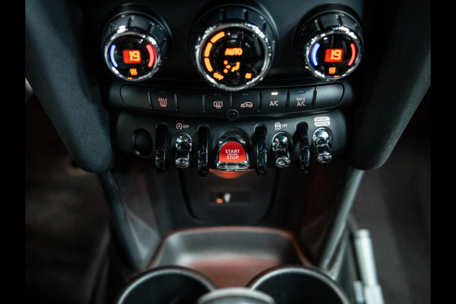 MINI 3-deurs 1.5 Cooper Mooie Mini met JCW interieur