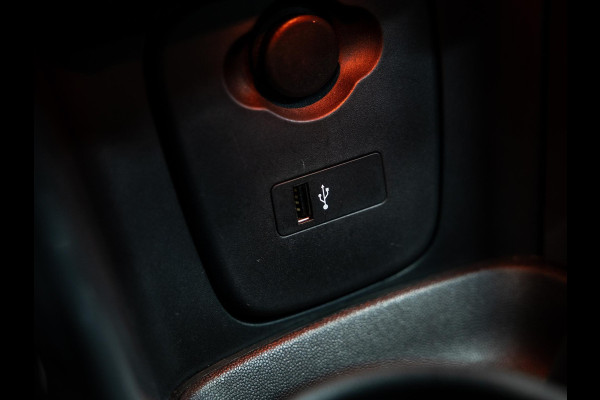 MINI 3-deurs 1.5 Cooper Mooie Mini met JCW interieur