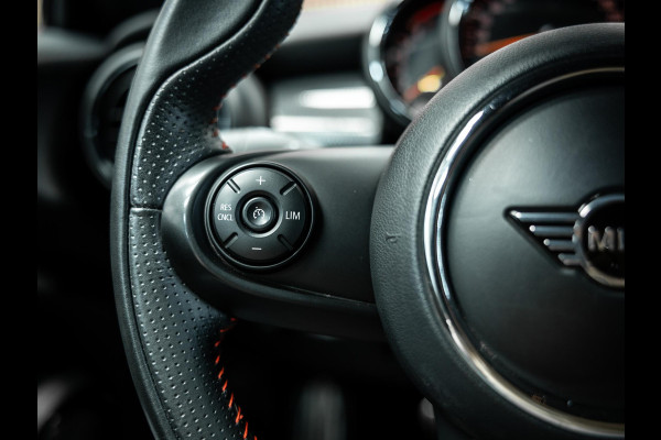 MINI 3-deurs 1.5 Cooper Mooie Mini met JCW interieur