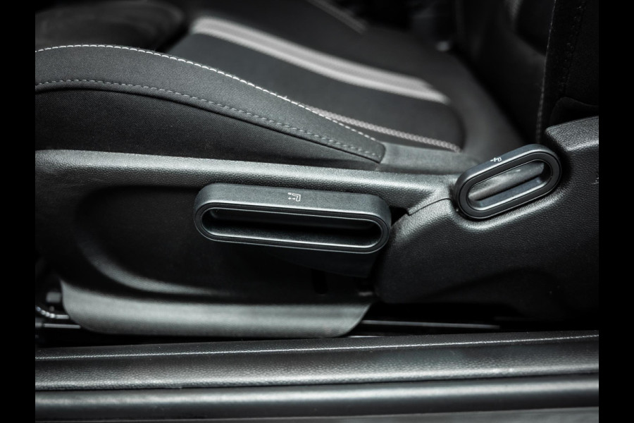 MINI 3-deurs 1.5 Cooper Mooie Mini met JCW interieur