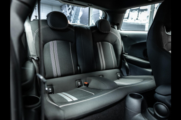 MINI 3-deurs 1.5 Cooper Mooie Mini met JCW interieur