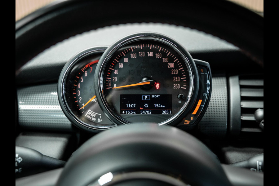 MINI 3-deurs 1.5 Cooper Mooie Mini met JCW interieur