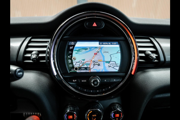 MINI 3-deurs 1.5 Cooper Mooie Mini met JCW interieur