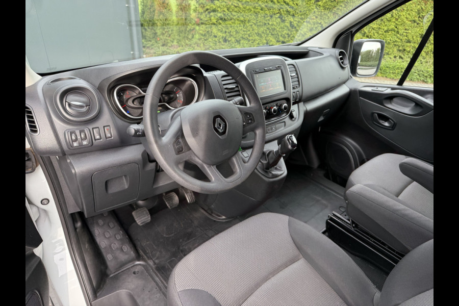 Renault Trafic 2.0 dCi 120 PK / L2H1 / 2x SCHUIFDEUR / INRICHTING / TREKHAAK / 1e EIG. / LED / CRUISE / AIRCO / NAVI