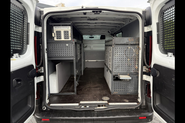 Renault Trafic 2.0 dCi 120 PK / L2H1 / 2x SCHUIFDEUR / INRICHTING / TREKHAAK / 1e EIG. / LED / CRUISE / AIRCO / NAVI