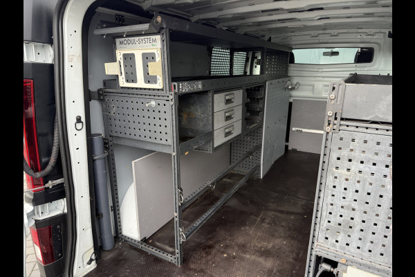 Renault Trafic 2.0 dCi 120 PK / L2H1 / 2x SCHUIFDEUR / INRICHTING / TREKHAAK / 1e EIG. / LED / CRUISE / AIRCO / NAVI