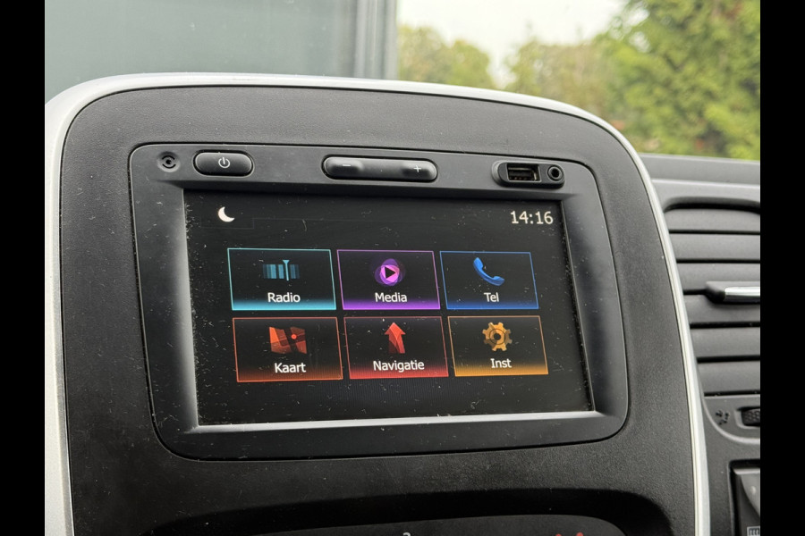Renault Trafic 2.0 dCi 120 PK / L2H1 / 2x SCHUIFDEUR / INRICHTING / TREKHAAK / 1e EIG. / LED / CRUISE / AIRCO / NAVI