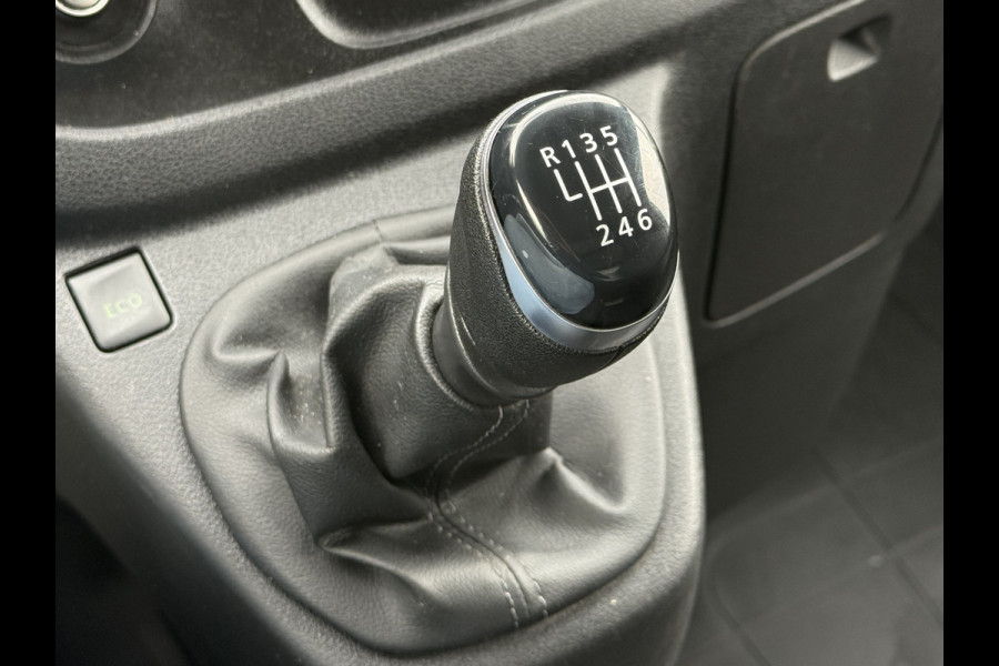 Renault Trafic 2.0 dCi 120 PK / L2H1 / 2x SCHUIFDEUR / INRICHTING / TREKHAAK / 1e EIG. / LED / CRUISE / AIRCO / NAVI