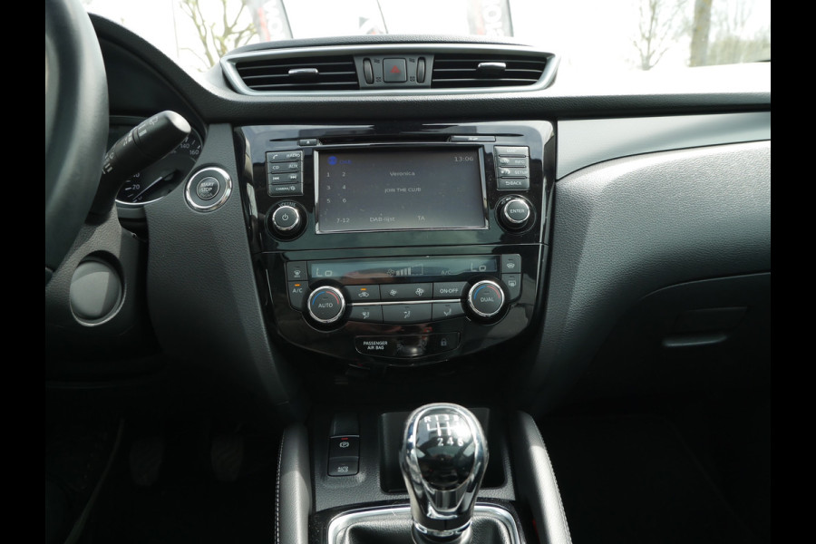 Nissan QASHQAI 1.2 DIG-T 115pk N-Connecta | Panoramadak | 18"inch | Camera |