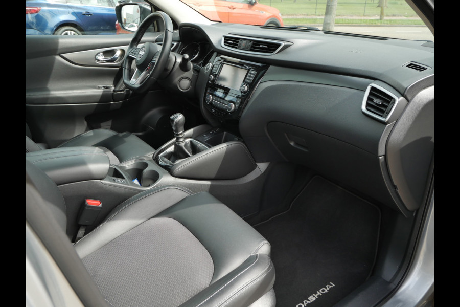 Nissan QASHQAI 1.2 DIG-T 115pk N-Connecta | Panoramadak | 18"inch | Camera |