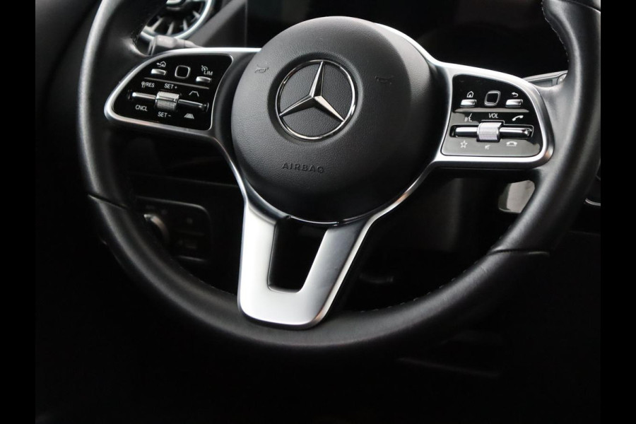 Mercedes-Benz EQA 250 Business Solution Luxury 67 kWh | SOH 95,3% | Half leder | Stoelverwarming | Adaptive cruise | Camera | Park assist | Sfeerverlichting