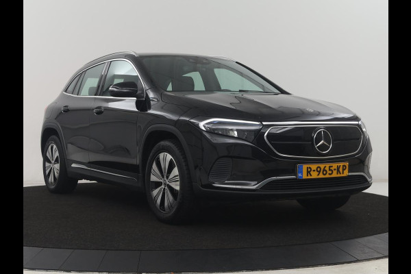 Mercedes-Benz EQA 250 Business Solution Luxury 67 kWh | SOH 95,3% | Half leder | Stoelverwarming | Adaptive cruise | Camera | Park assist | Sfeerverlichting